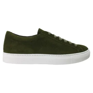 Sneakers uomo verde militare in camoscio con suola in gomma bianca made in italy