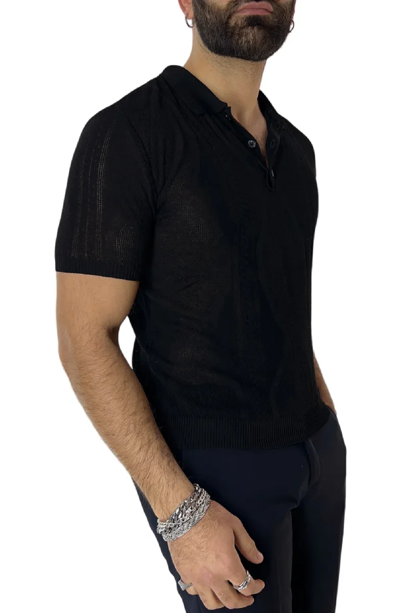 T-shirt uomo nera in viscosa mezze maniche scollo largo made in italy - immagine 3