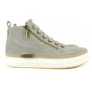 Stivaletto uomo in camoscio beige con zip e suola bianca