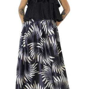 Top donna in cotone popeline giromanica con balze plissettate chiusura bottoncino